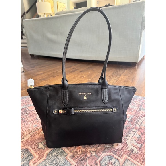 NWT Michael Kors Nylon Kelsey Black Tote Bag Authentic Women's Purse - Picture 2 of 8